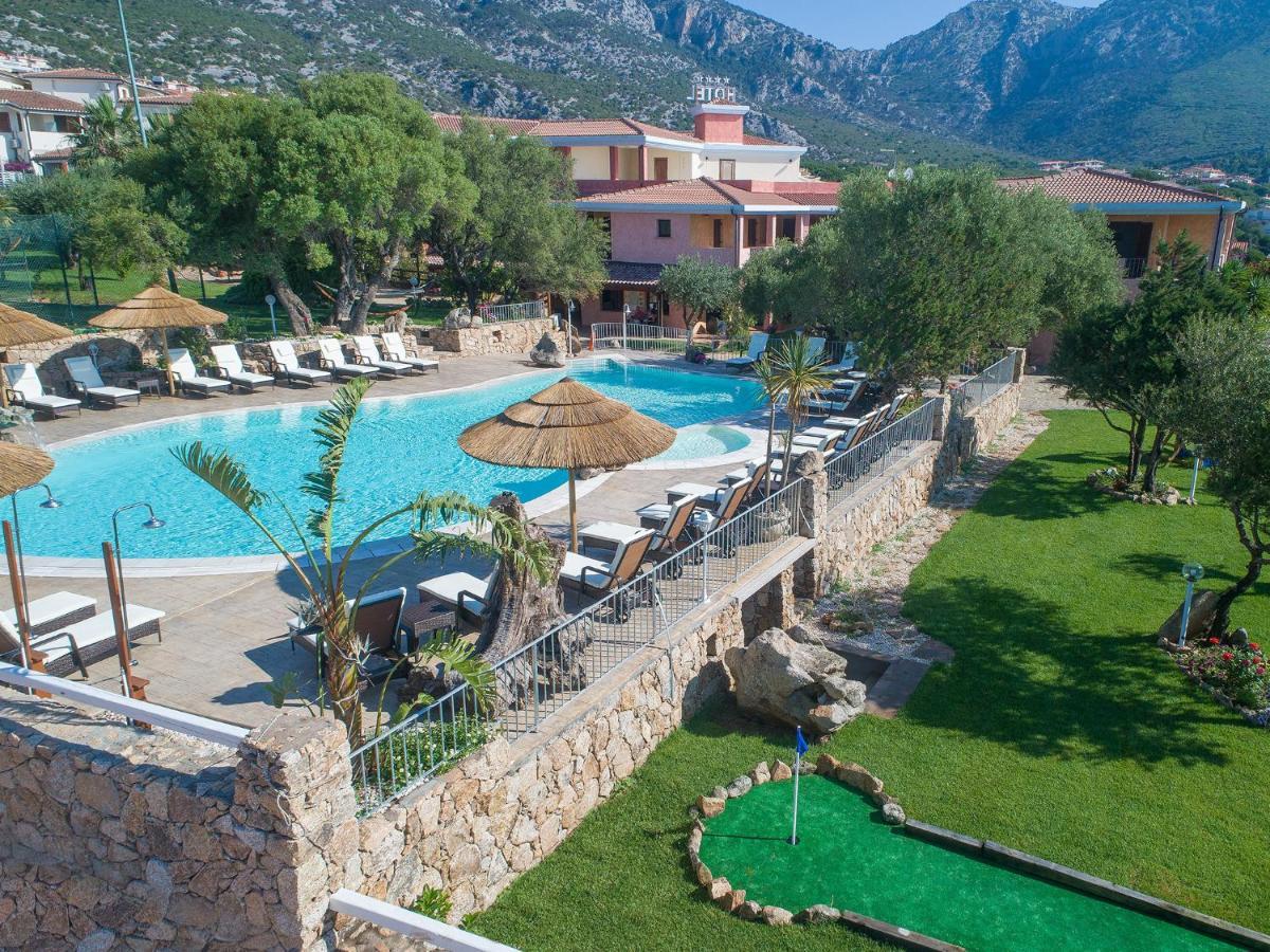 I Ginepri Hotel Cala Gonone Luaran gambar