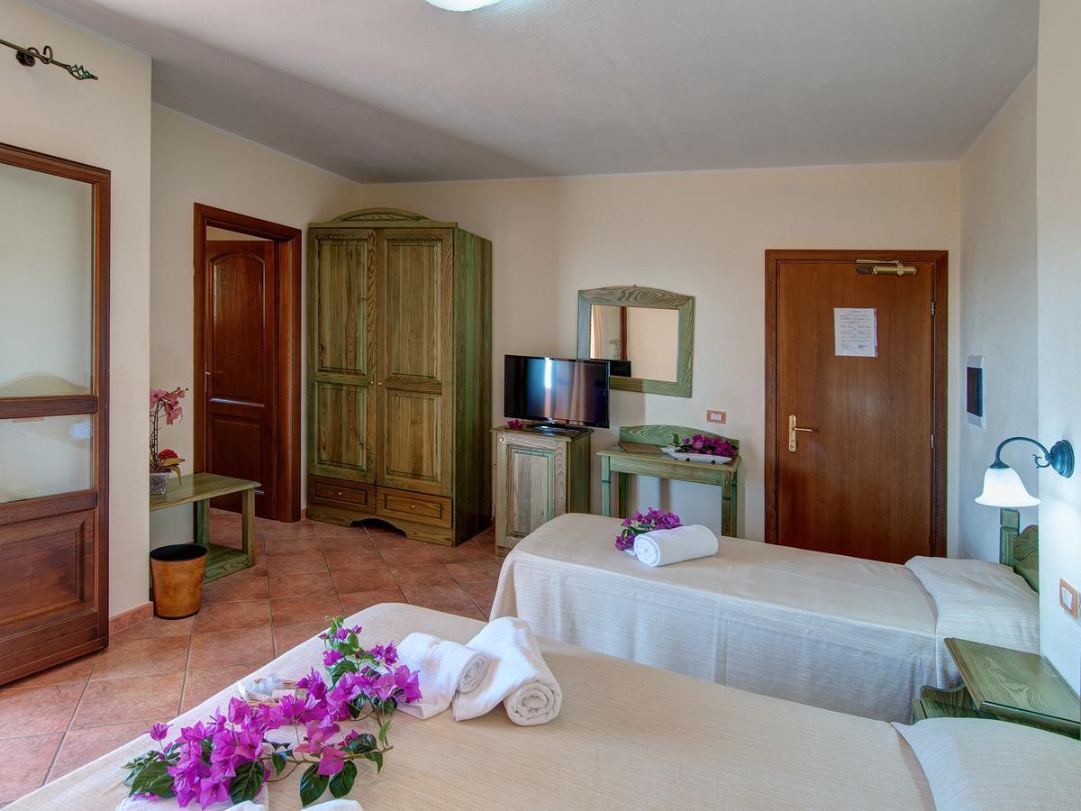 I Ginepri Hotel Cala Gonone Luaran gambar